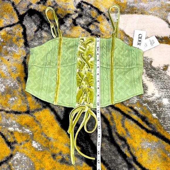 Lace Up tank top Size Medium - Picture 2 of 6